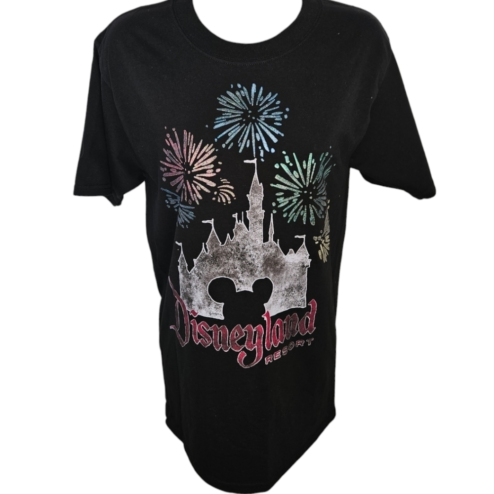 NWT Disney Parks Authentic Disneyland Resort Castle & Fireworks Short Sleeve Top